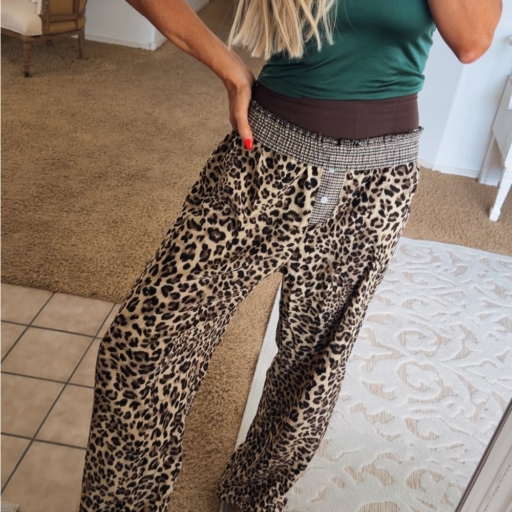 Leopard Print Wide Leg Lightweight Lounge Pants - Size M